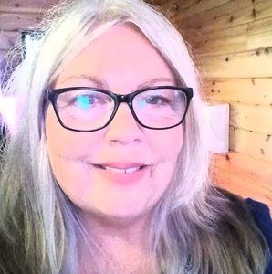 Meet your Posher, Rita